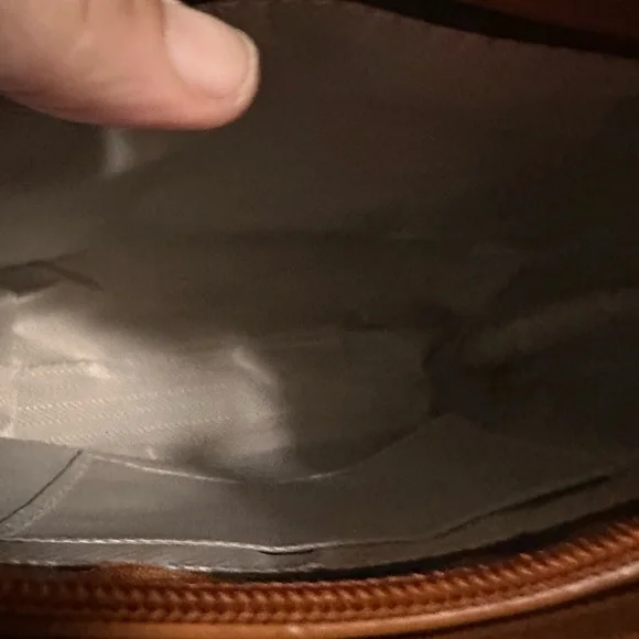 H&H Jingpin Brown Tote Handbag with Gold Accents - Picture 4 of 8